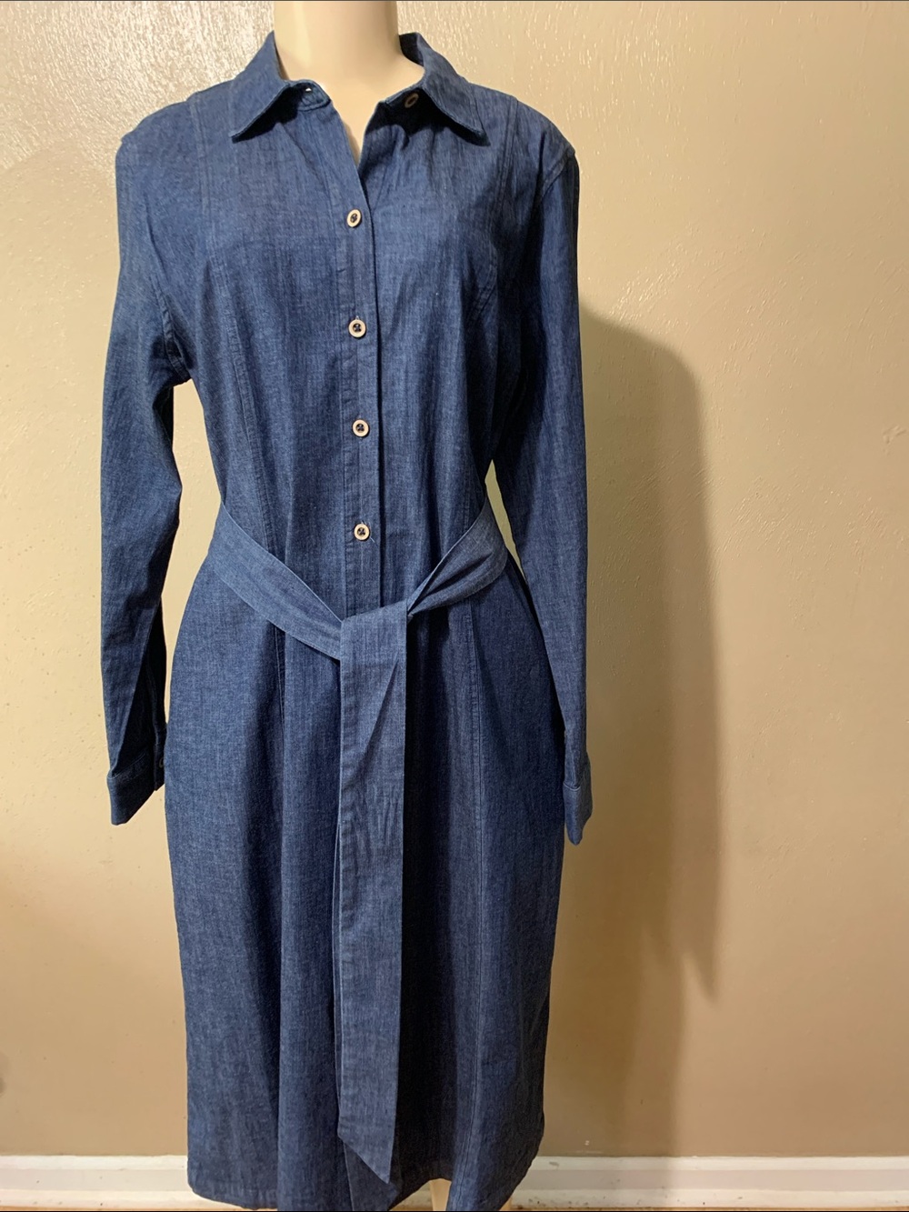 Anne Klein size 10 Dark Blue Denim Shirt Dress with Pockets  Tie Belt NWT